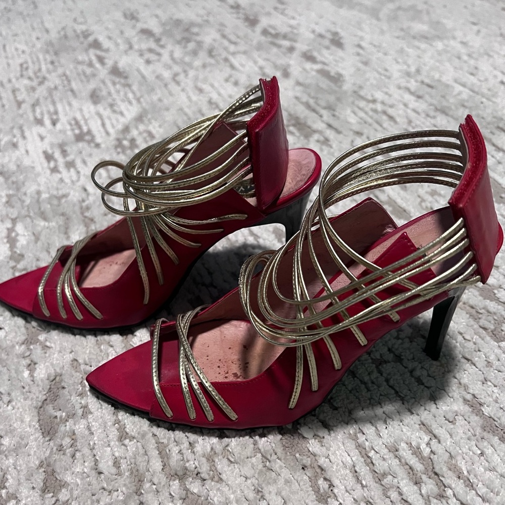 N.Y.L.A Women's Red/Gold Strappy Heels Size 6